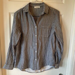 Beachlunchlounge Shirt Women’s Size Small Long Sleeve Button Up Vertical Stripes